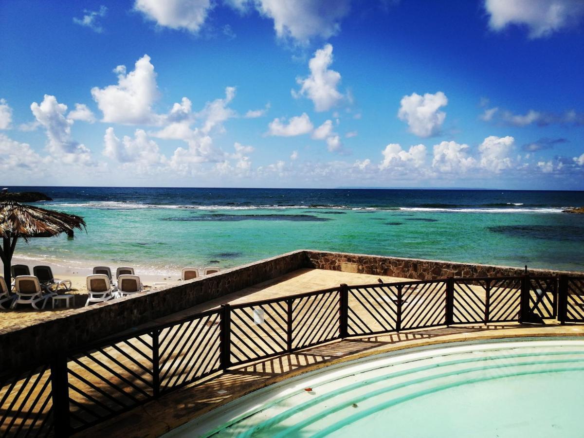 סן-פרנסואה Studio Vue Mer Piscine Plage Kaz Punch Manganao Chez Julie מראה חיצוני תמונה